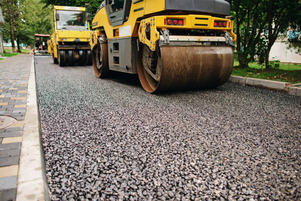 Best Professional Driveway Pavers  in Baraboo, WI
